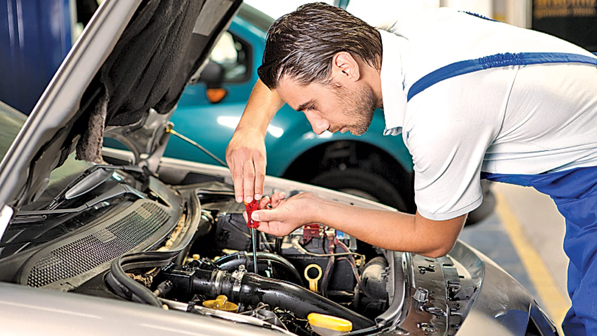KFZ-Werkstatt wechseln: Vertragswerkstatt oder freie Werkstatt?